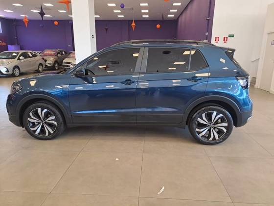 VOLKSWAGEN T-CROSS 1.0 200 TSI TOTAL FLEX COMFORTLINE AUTOMÁTICO